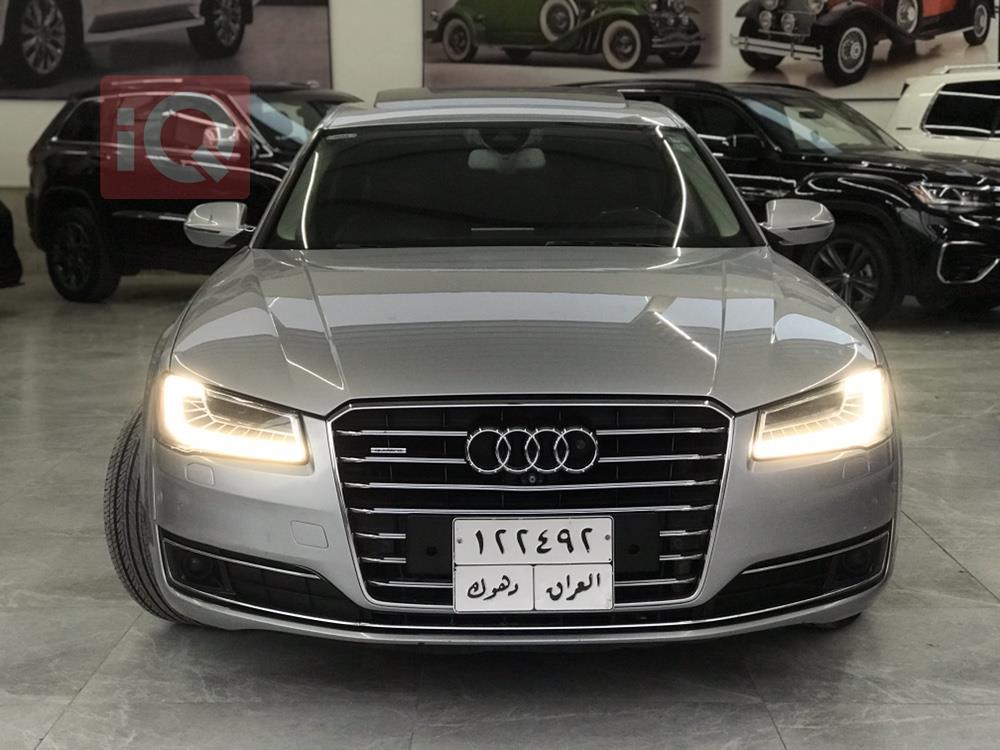 اودي A8